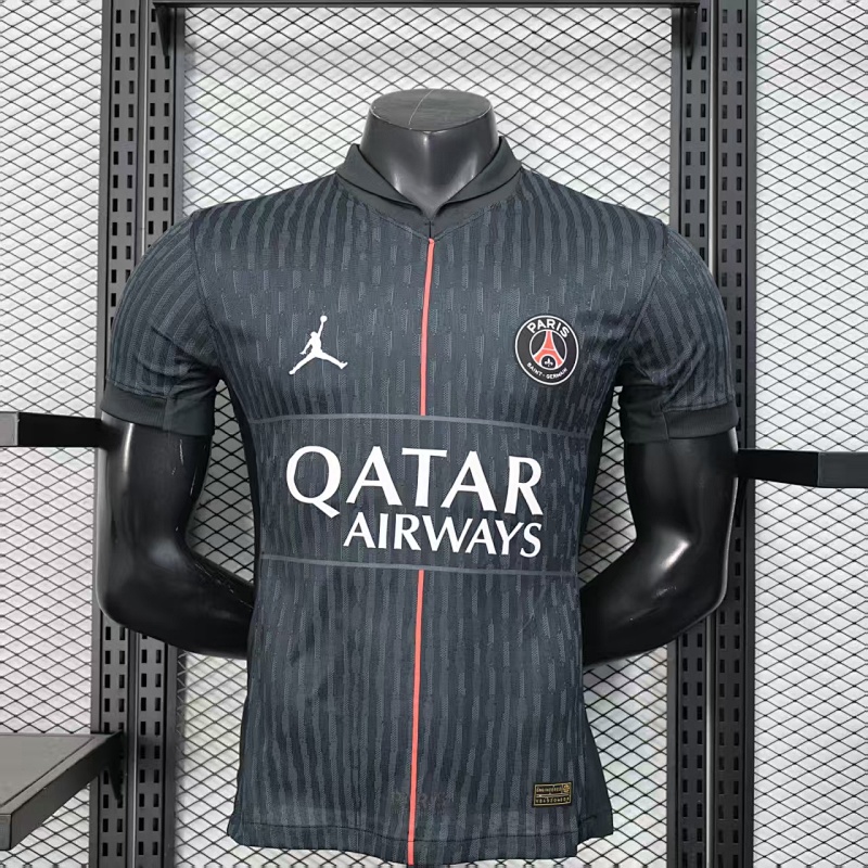 Version Player_Jugadores- Tres partidos del Paris Saint-Germain como visitante (25-26)